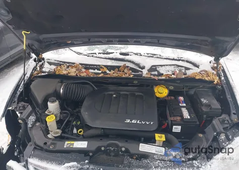 2014 Chrysler Town & Country Touring-L из США, поврежденный, VIN 2C4RC1CG2ER426086